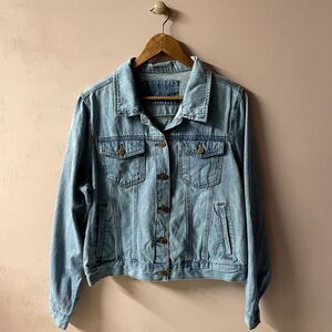 Forever 21 Light Medium Wash Oversized Denim Jacket Size L GUC